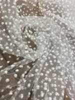 Kabartmalı Sim Baskı Kırık Beyaz Puantiye