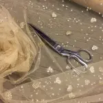 Kalpli Sim Baskı Tül Bej
