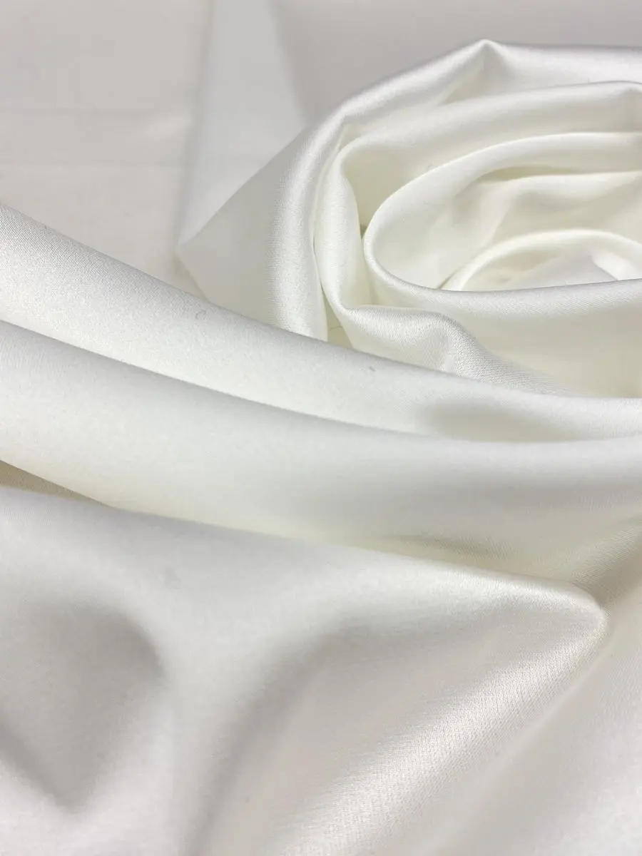likra-saten-sifon-kirik-beyaz-2.jpg Likra Saten Şifon (İpeksi Saten) Kumaş